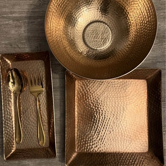 Threshold Other - 5 piece - NEW Threshold Hammered Copper Dinnerware Set